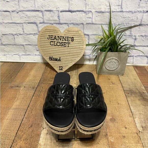 KARL LAGERFELD PARIS
Kamara Quilted Platform Sandals - Picture 6 of 10